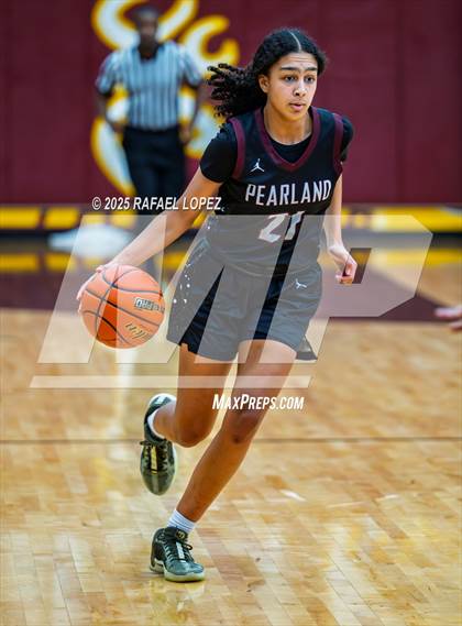 Thumbnail 3 in Clark vs. Pearland (McDonald's Texas Invitational) photogallery.