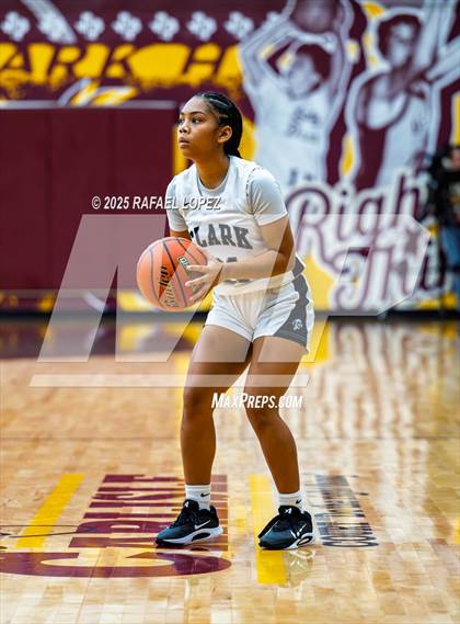 Thumbnail 2 in Clark vs. Pearland (McDonald's Texas Invitational) photogallery.