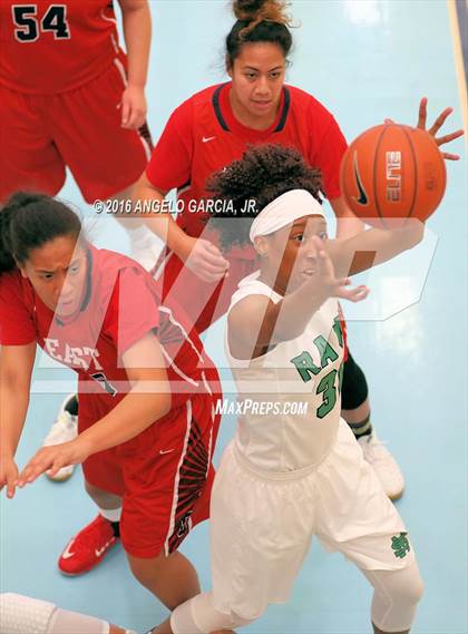 Thumbnail 3 in St. Mary's vs East (West Coast Jamboree) photogallery.