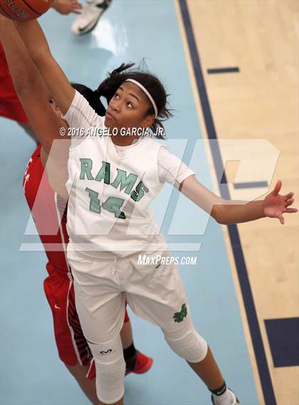 Thumbnail 1 in St. Mary's vs East (West Coast Jamboree) photogallery.