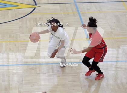 Thumbnail 2 in St. Mary's vs East (West Coast Jamboree) photogallery.