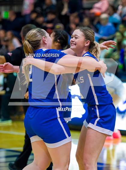 Thumbnail 3 in Needles vs. North Tahoe (NIAA 2A State Championship) photogallery.