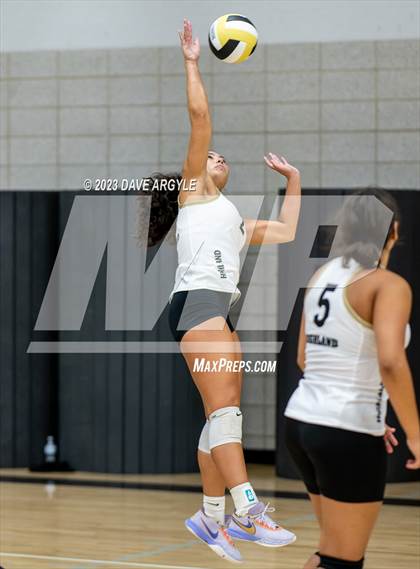 Thumbnail 3 in Highland vs. Alta (Riverton Fall Classic) photogallery.