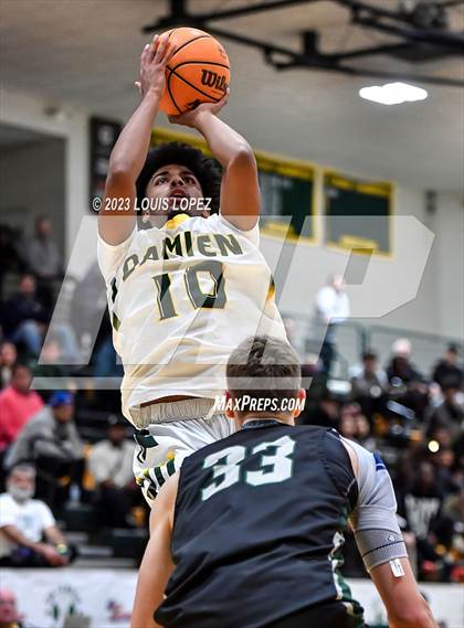 Thumbnail 3 in De La Salle @ Damien (The Classic at Damien) photogallery.