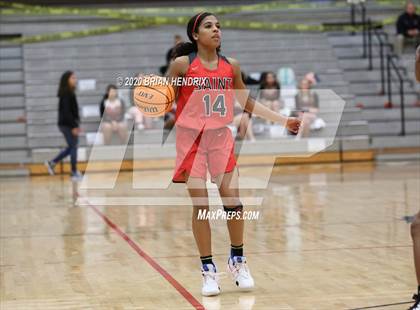Thumbnail 3 in Newton-Conover vs. St. Stephens (Dick's Sporting Goods Classic) photogallery.