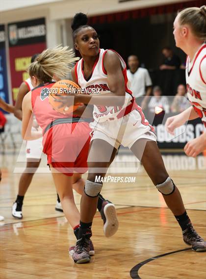 Thumbnail 1 in Newton-Conover vs. St. Stephens (Dick's Sporting Goods Classic) photogallery.