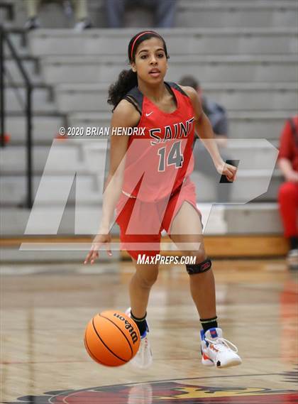 Thumbnail 3 in Newton-Conover vs. St. Stephens (Dick's Sporting Goods Classic) photogallery.