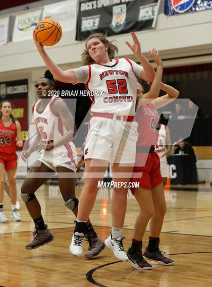 Thumbnail 2 in Newton-Conover vs. St. Stephens (Dick's Sporting Goods Classic) photogallery.