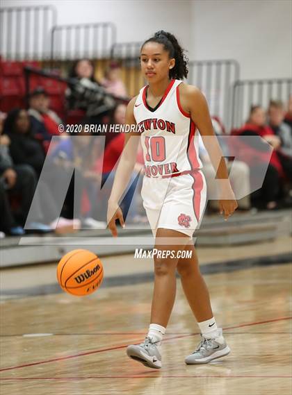 Thumbnail 3 in Newton-Conover vs. St. Stephens (Dick's Sporting Goods Classic) photogallery.