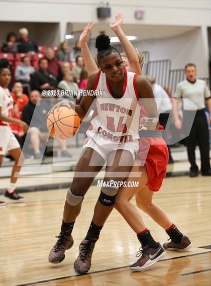 Thumbnail 1 in Newton-Conover vs. St. Stephens (Dick's Sporting Goods Classic) photogallery.