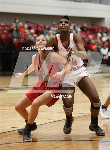 Thumbnail 3 in Newton-Conover vs. St. Stephens (Dick's Sporting Goods Classic) photogallery.
