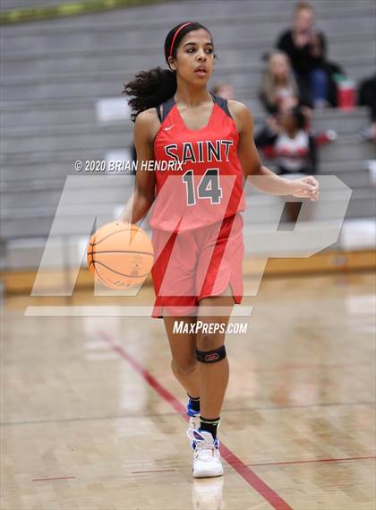 Thumbnail 3 in Newton-Conover vs. St. Stephens (Dick's Sporting Goods Classic) photogallery.