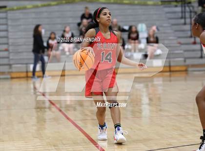 Thumbnail 1 in Newton-Conover vs. St. Stephens (Dick's Sporting Goods Classic) photogallery.