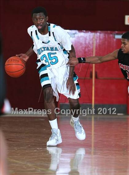 Thumbnail 1 in Sultana vs. Miller (MaxPreps Holiday Classic) photogallery.