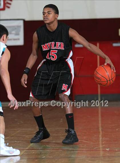 Thumbnail 3 in Sultana vs. Miller (MaxPreps Holiday Classic) photogallery.