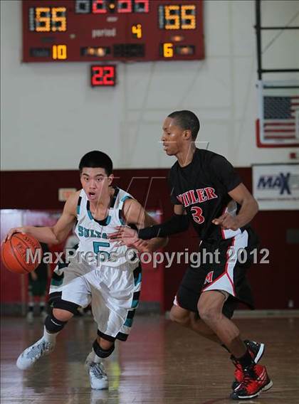 Thumbnail 1 in Sultana vs. Miller (MaxPreps Holiday Classic) photogallery.