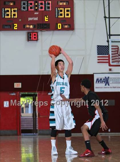 Thumbnail 3 in Sultana vs. Miller (MaxPreps Holiday Classic) photogallery.