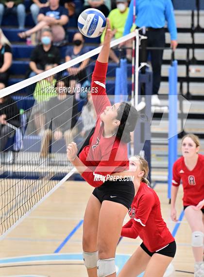 Thumbnail 2 in Vista vs University City (CIFSDS D2 1st Round) photogallery.