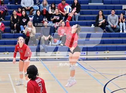 Thumbnail 2 in Vista vs University City (CIFSDS D2 1st Round) photogallery.