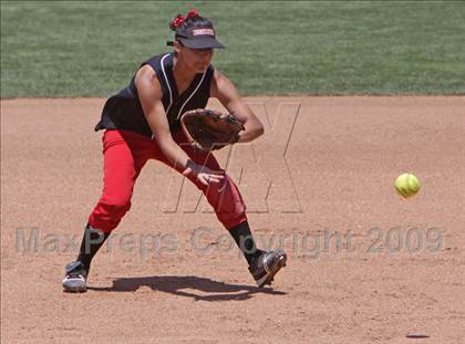 Thumbnail 3 in Rosamond vs. Hesperia Christian (CIF SS D7 Final) photogallery.