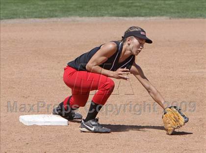 Thumbnail 1 in Rosamond vs. Hesperia Christian (CIF SS D7 Final) photogallery.