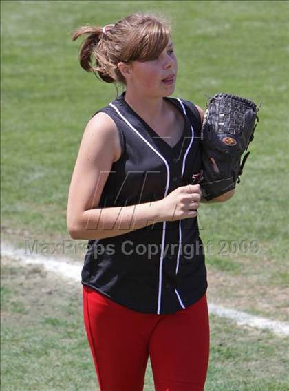 Thumbnail 3 in Rosamond vs. Hesperia Christian (CIF SS D7 Final) photogallery.