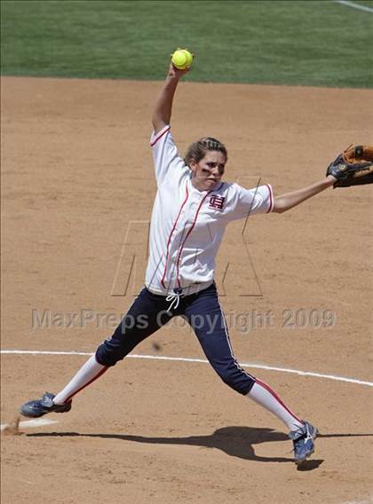 Thumbnail 3 in Rosamond vs. Hesperia Christian (CIF SS D7 Final) photogallery.