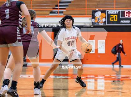 Thumbnail 3 in Dobyns Bennett @ Elizabethton photogallery.