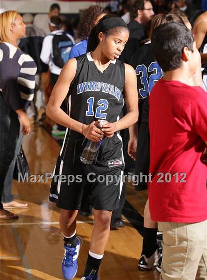 Thumbnail 1 in Windward vs. Long Beach Poly (Real Run Classic) photogallery.
