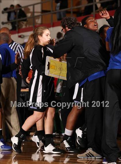 Thumbnail 2 in Windward vs. Long Beach Poly (Real Run Classic) photogallery.