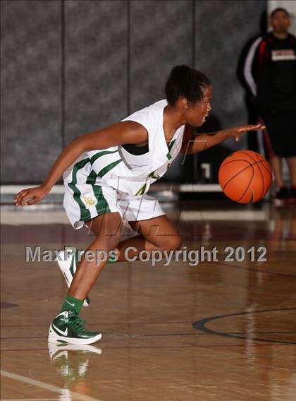 Thumbnail 2 in Windward vs. Long Beach Poly (Real Run Classic) photogallery.