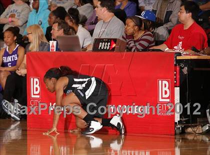 Thumbnail 3 in Windward vs. Long Beach Poly (Real Run Classic) photogallery.