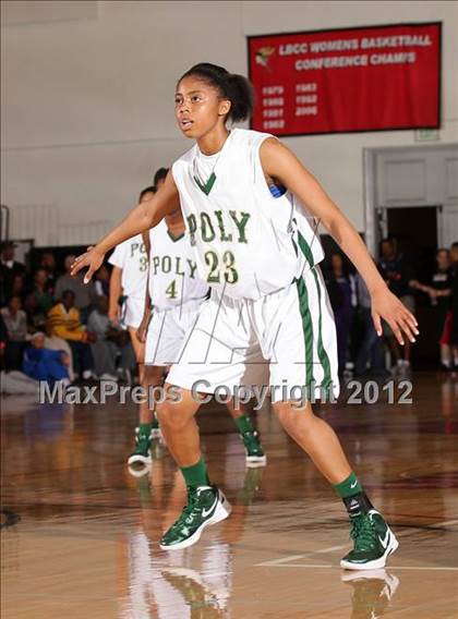 Thumbnail 1 in Windward vs. Long Beach Poly (Real Run Classic) photogallery.