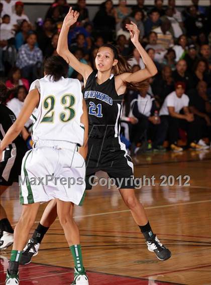 Thumbnail 1 in Windward vs. Long Beach Poly (Real Run Classic) photogallery.