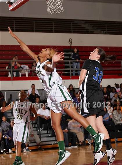 Thumbnail 3 in Windward vs. Long Beach Poly (Real Run Classic) photogallery.