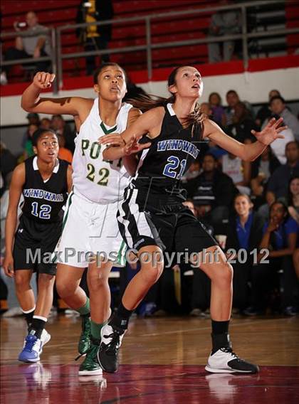 Thumbnail 1 in Windward vs. Long Beach Poly (Real Run Classic) photogallery.