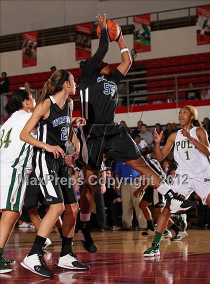 Thumbnail 3 in Windward vs. Long Beach Poly (Real Run Classic) photogallery.