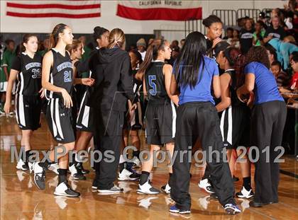Thumbnail 1 in Windward vs. Long Beach Poly (Real Run Classic) photogallery.