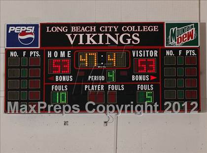 Thumbnail 1 in Windward vs. Long Beach Poly (Real Run Classic) photogallery.