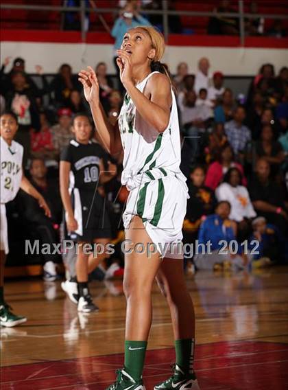 Thumbnail 1 in Windward vs. Long Beach Poly (Real Run Classic) photogallery.