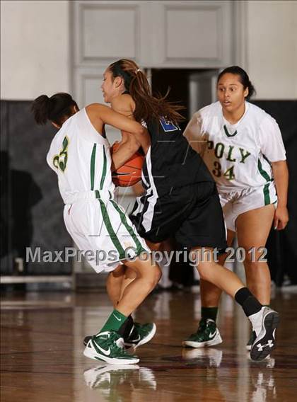 Thumbnail 2 in Windward vs. Long Beach Poly (Real Run Classic) photogallery.