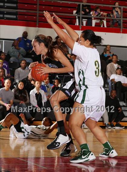 Thumbnail 3 in Windward vs. Long Beach Poly (Real Run Classic) photogallery.