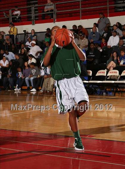 Thumbnail 1 in Windward vs. Long Beach Poly (Real Run Classic) photogallery.