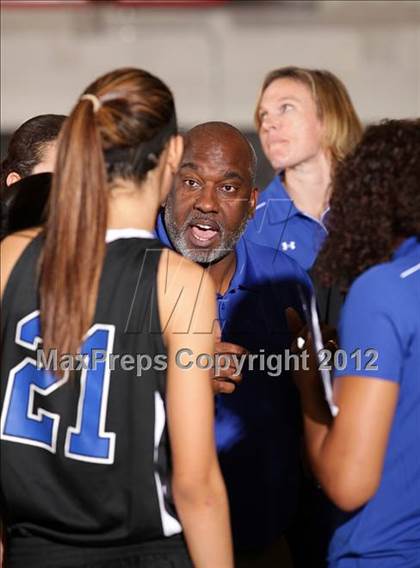 Thumbnail 2 in Windward vs. Long Beach Poly (Real Run Classic) photogallery.