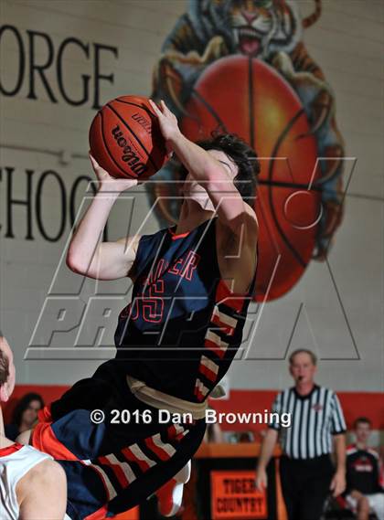 Thumbnail 1 in Grainger vs. Meigs County (King of the Smokies) photogallery.