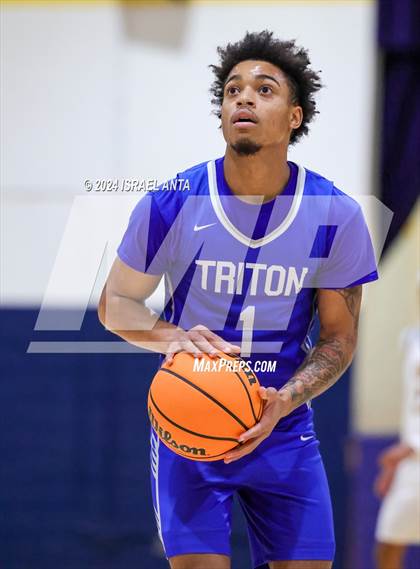 Thumbnail 1 in Triton @ Cape Fear photogallery.