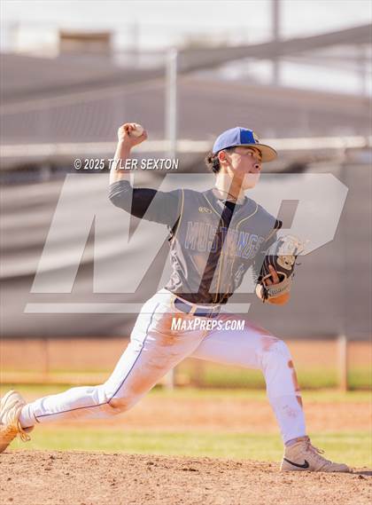 Thumbnail 2 in Yuma vs. Sahuarita (Lancer Classic) photogallery.