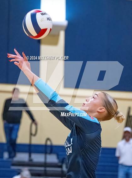 Thumbnail 3 in Asheville Christian Academy vs. Davidson Day (NCISAA 3A Final) photogallery.