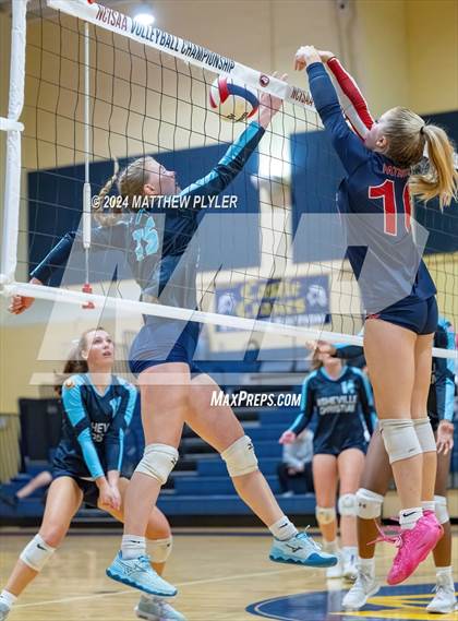 Thumbnail 2 in Asheville Christian Academy vs. Davidson Day (NCISAA 3A Final) photogallery.