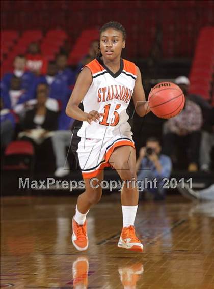 Thumbnail 1 in Bishop McGuinness vs. Southwest Onslow (NCHSAA 1A Final) photogallery.